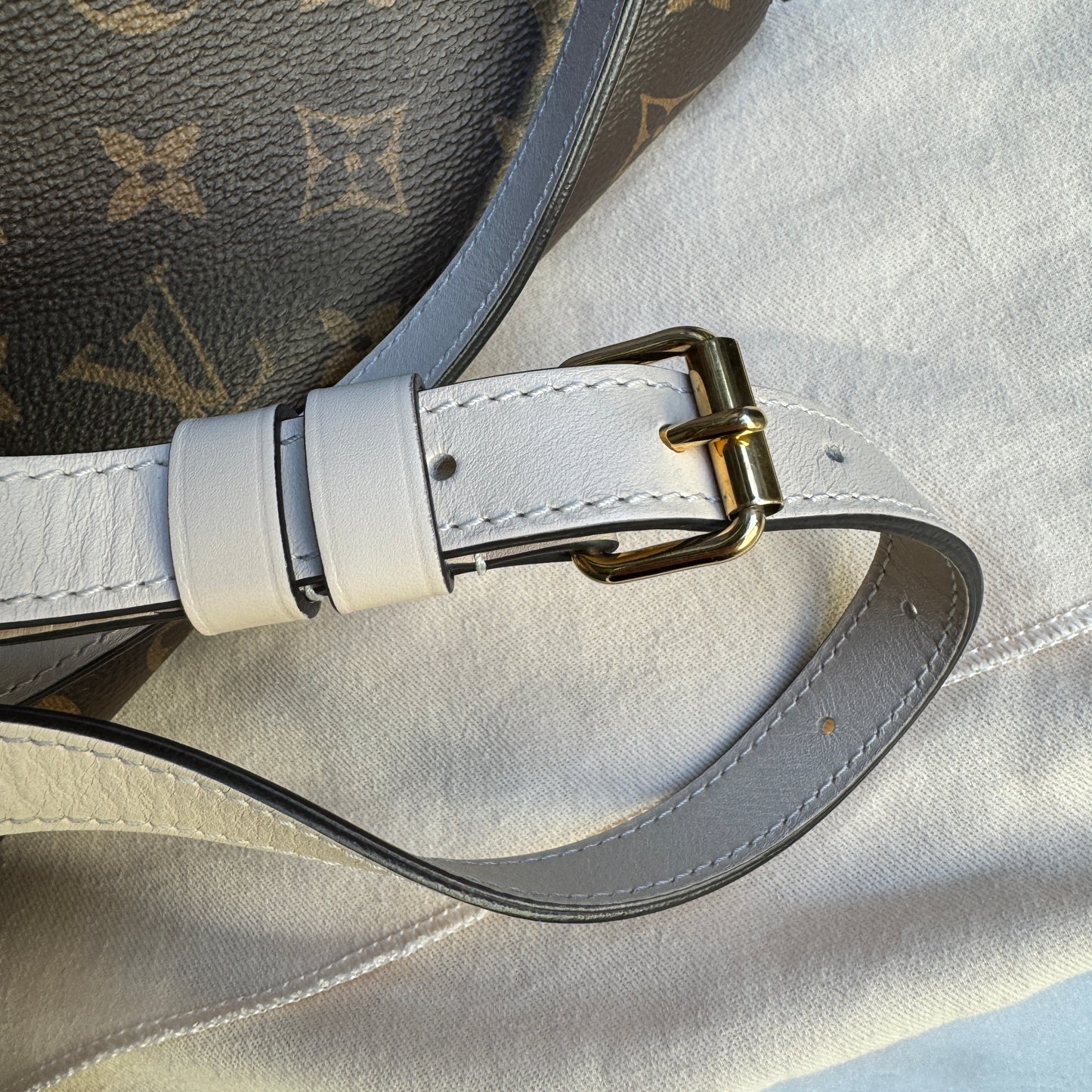 Louis Vuitton Fold Tote MM