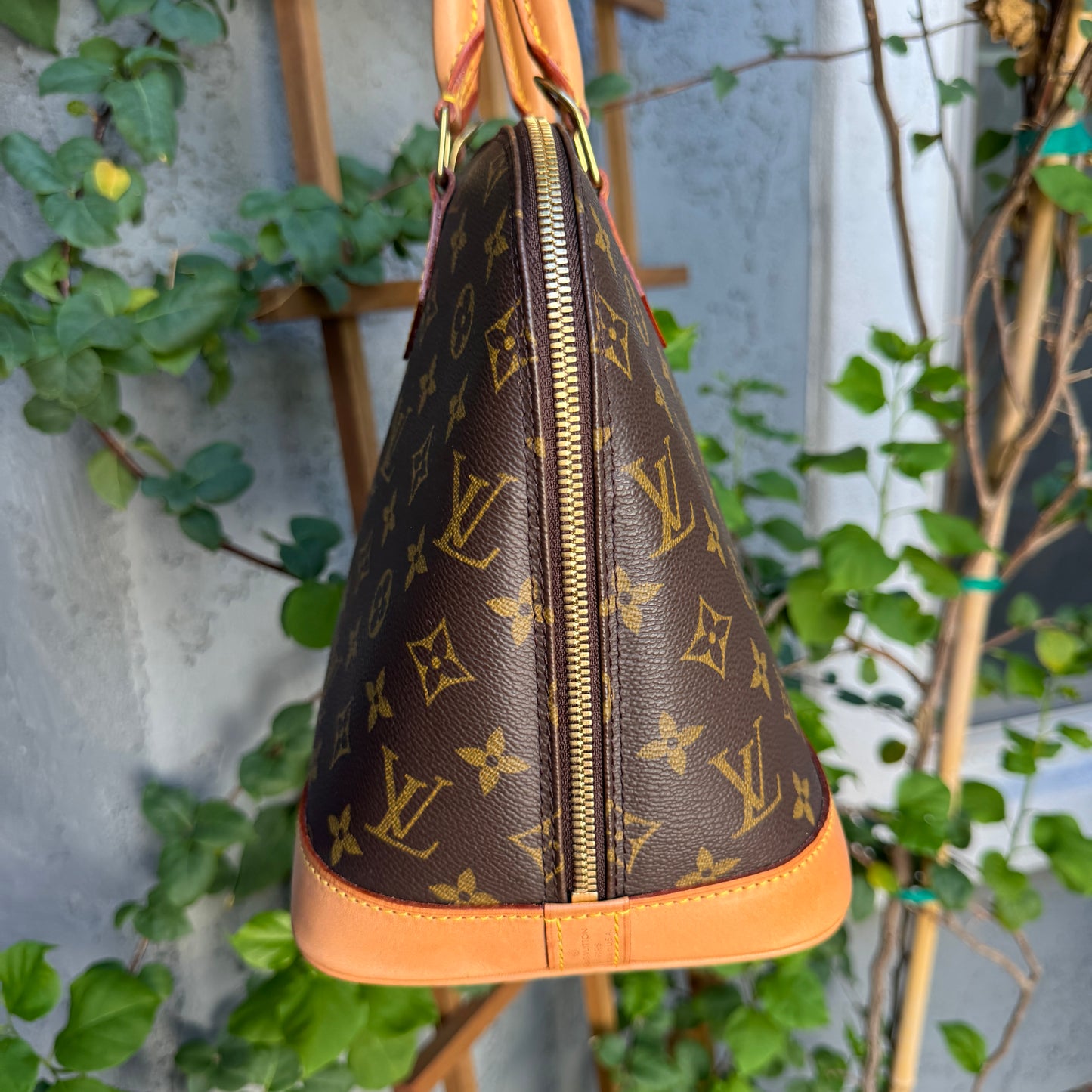 Louis Vuitton Vintage Monogram Alma PM