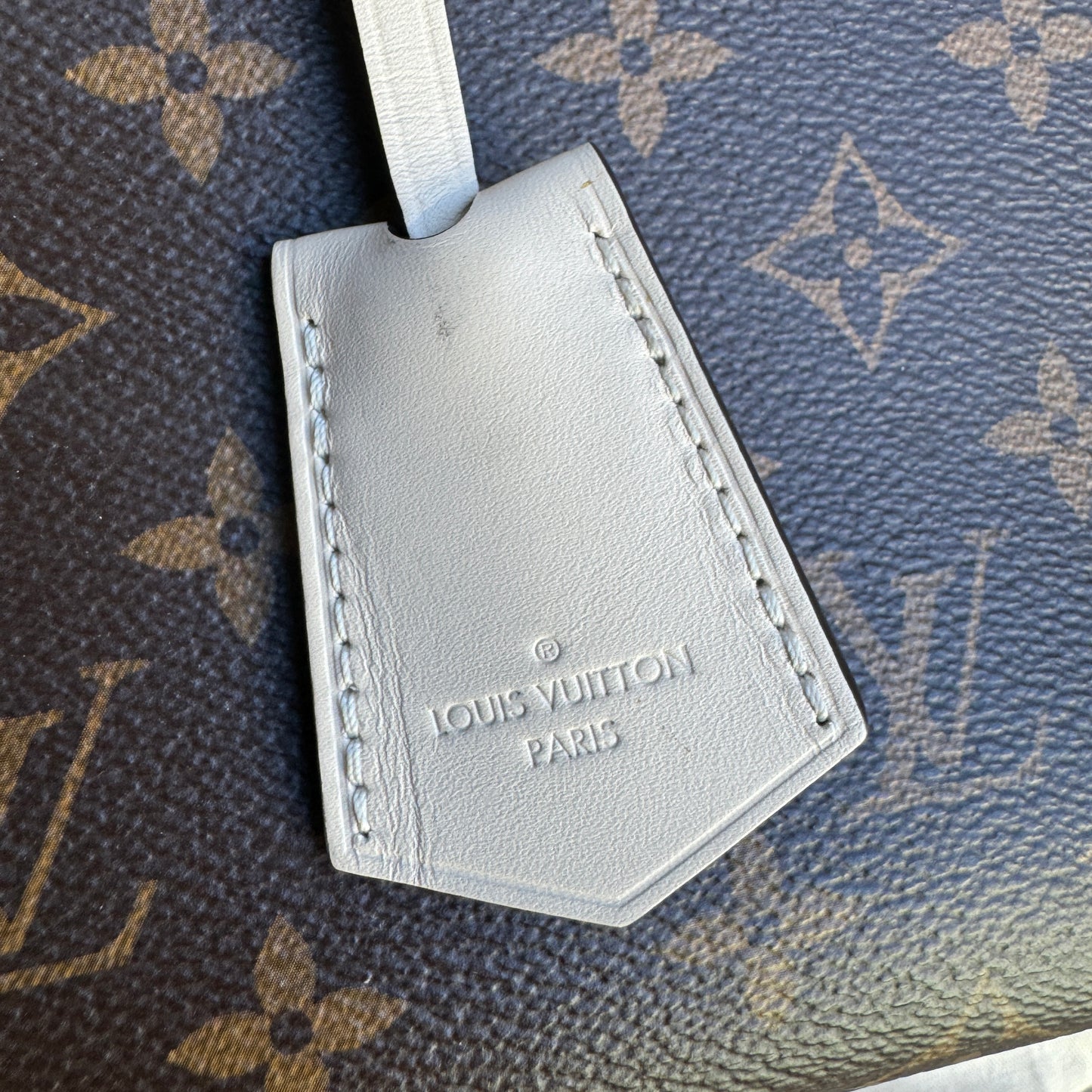 Louis Vuitton Fold Tote MM