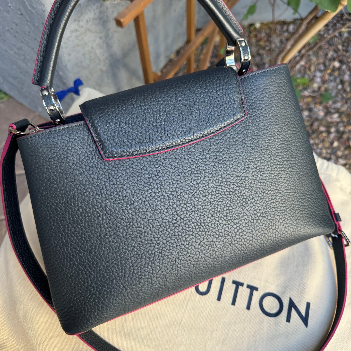 Louis Vuitton Taurillon Capucines PM Cobalt Fuchsia