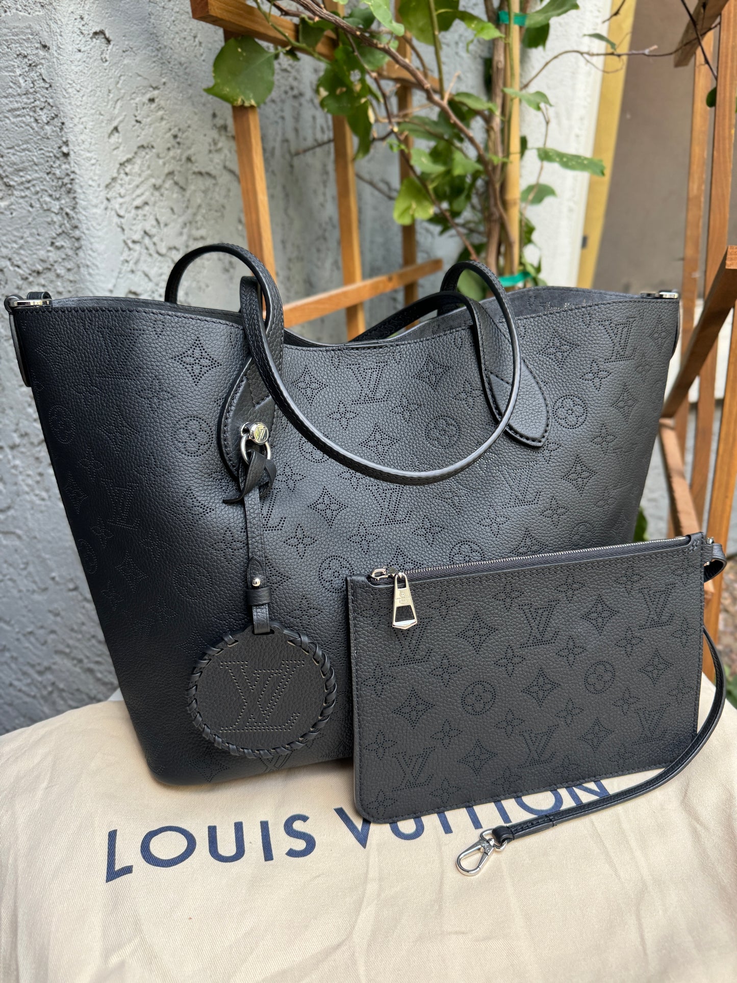 Louis Vuitton Blossom MM Mahina Leather Tote