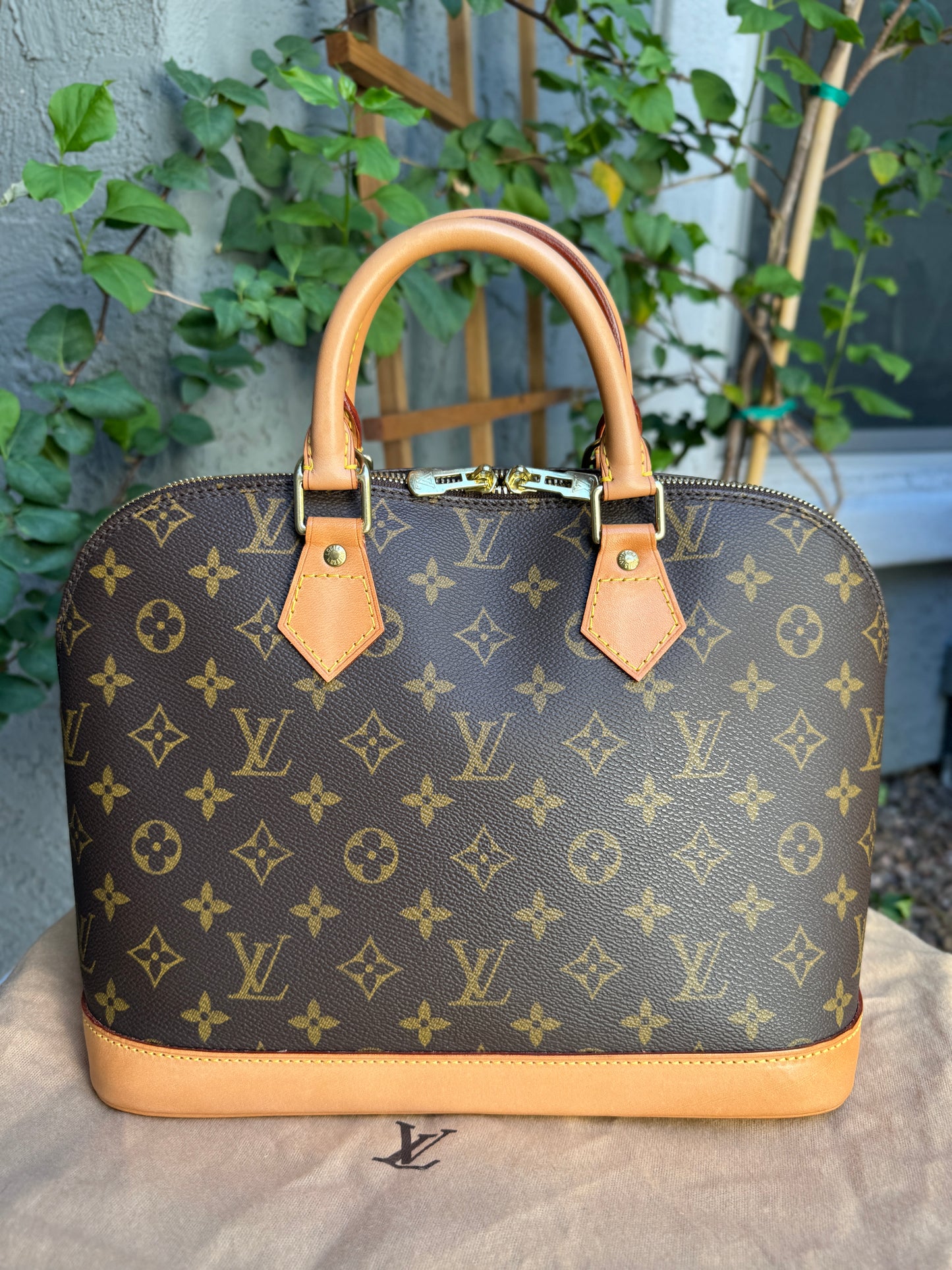 Louis Vuitton Vintage Monogram Alma PM