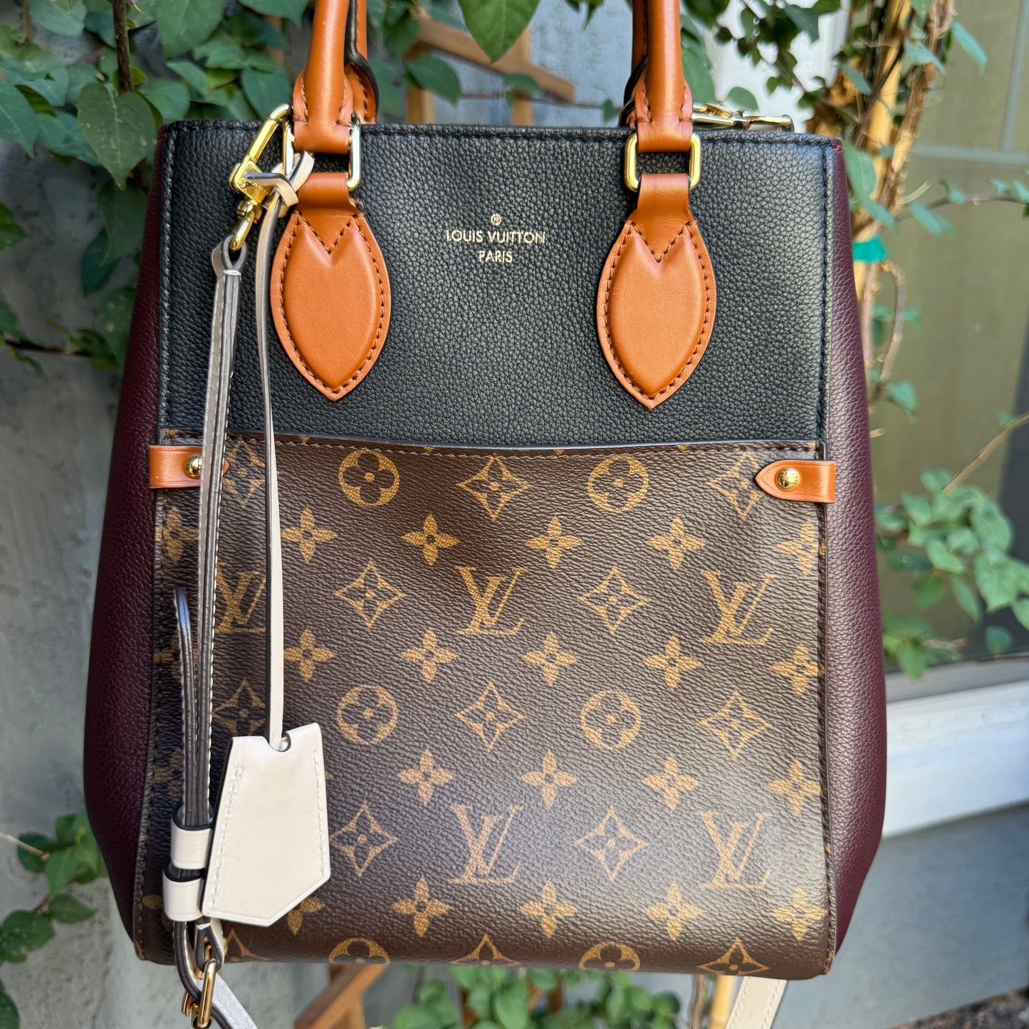 Louis Vuitton Fold Tote MM