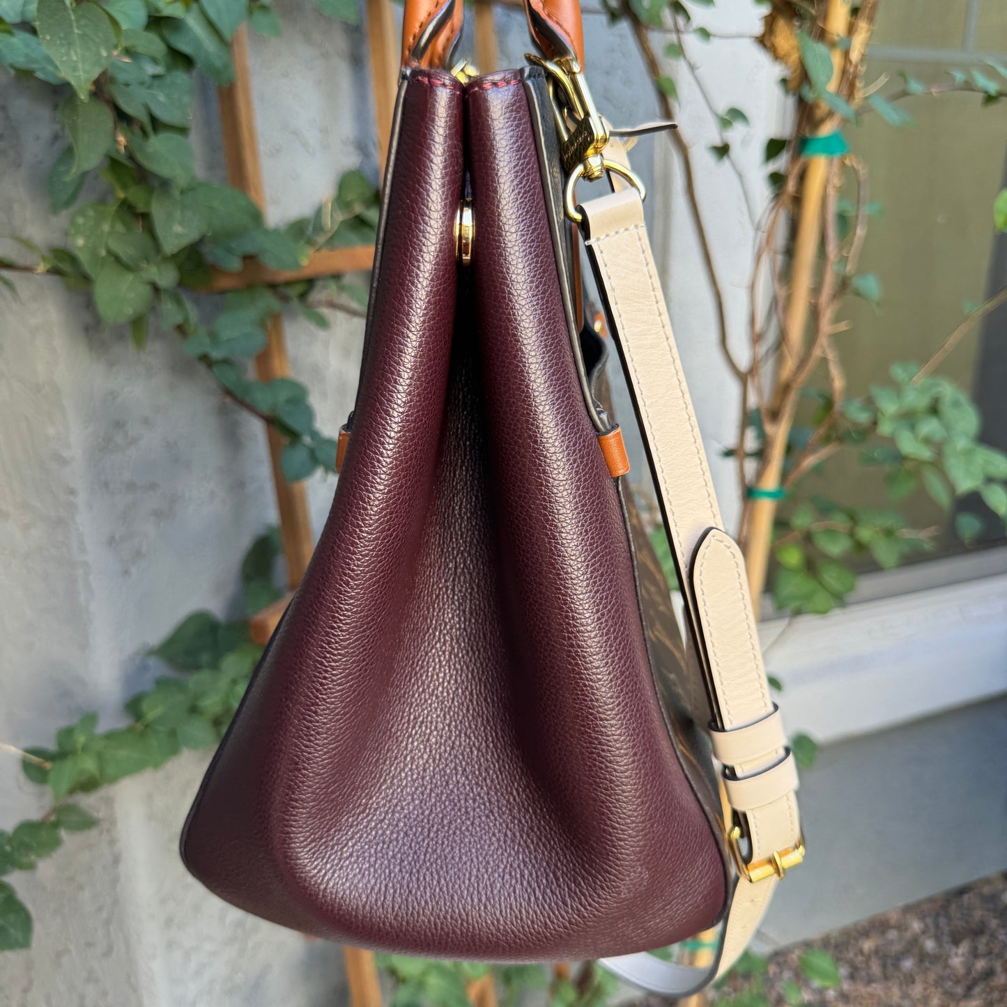 Louis Vuitton Fold Tote MM