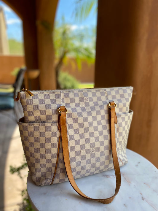 Louis Vuitton Damier Azur Totally MM