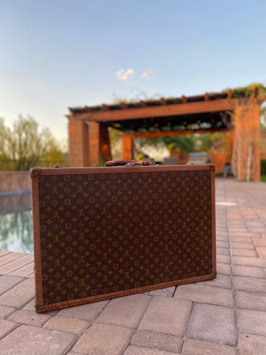 Louis Vuitton Vintage Bisten 70 Suitcase